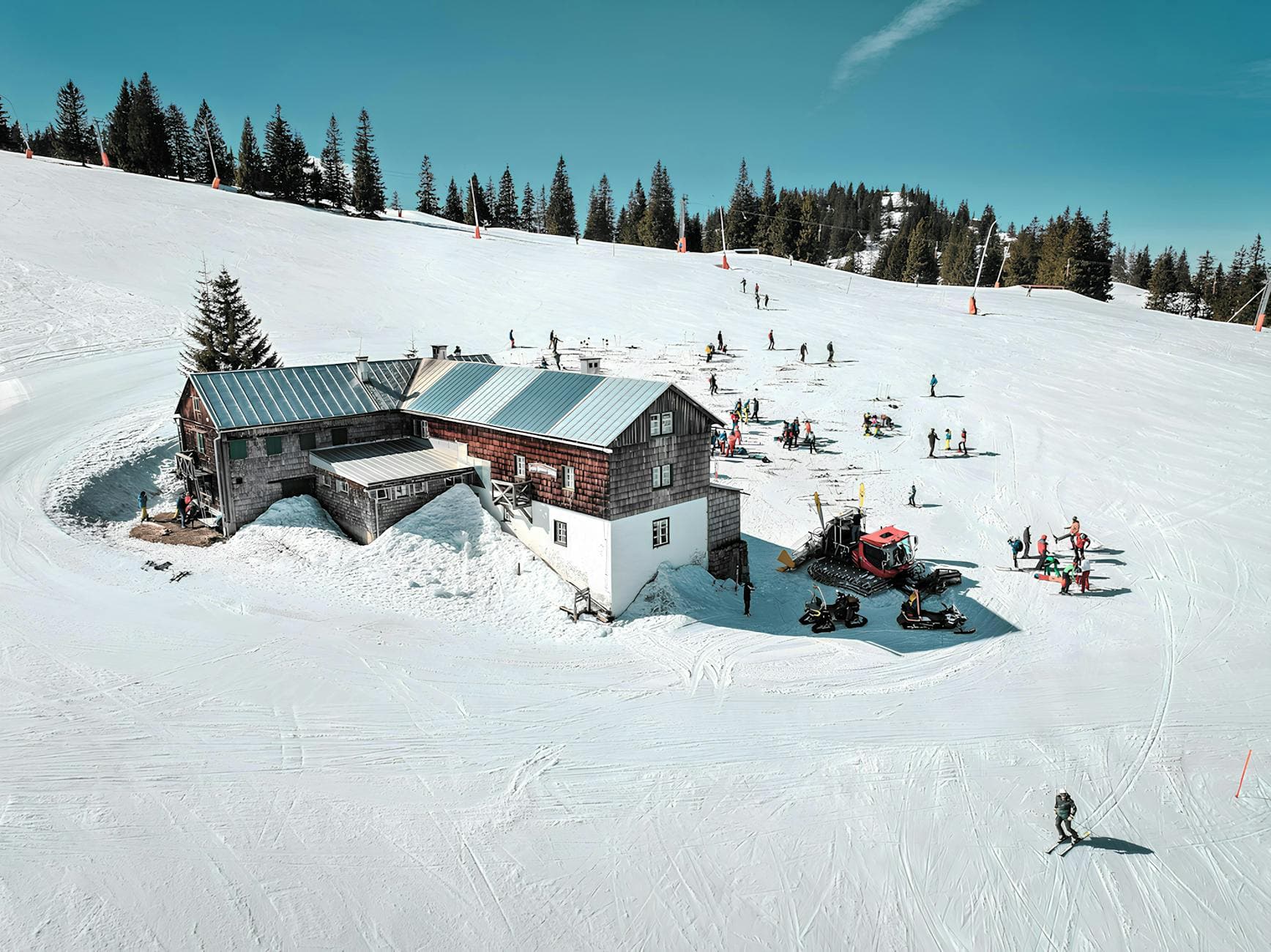 6 Cool Ski Resorts in Austria Accessible by Train